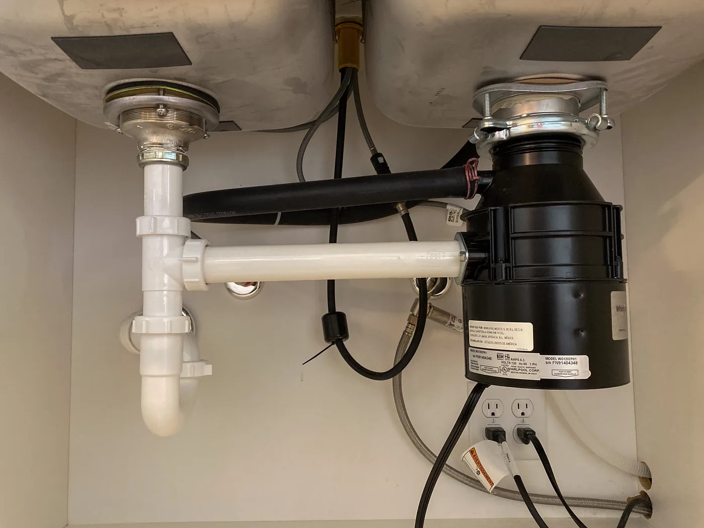 Garbage Disposal Leak in a Salt Lake City home
